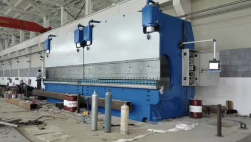 آخرین مورد شرکت Vietnamese Steel Fabricator Adopts 12000KN CNC Tandem Press Brake for 12000mm Wide Bending