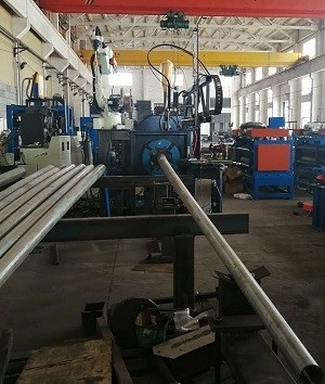 Good price ماشین جوش رباتیک ماشین برش قاب درب CNC برای قطب نور آنلاین