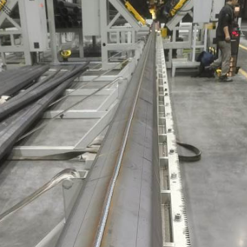 ماشین جوشکاری قطب بسته CNC 12 متر پالس ماشین جوشکاری قطب روشن خیابان MIG