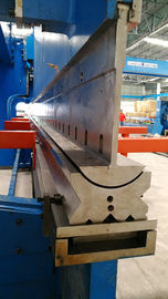 دستگاه خم کردن صفحه هیدرولیک CNC با اتصال دوگانه برای خط تولید قطب نور