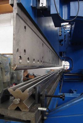 ترمز فشار هیدرولیک CNC مدل 2-WE67k-1200/6250 برای ساخت برج لوله ای و داربست بالا