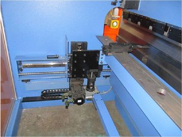ماشین آلات تراش 63 تن اتوماتیک اتوماتیک CNC ورق هیدرولیک