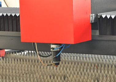 دستگاه برش لیزری CNC YAG با دقت 500 وات 1500 X 3000 برای ورق فلز