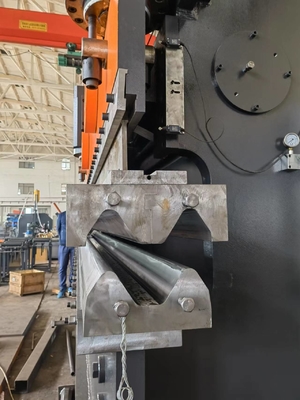 قیمت خوب Professional 5mm/s Bending Speed Press Brake Bending Machine for Precise Bending 3260*1500*2250 آنلاین